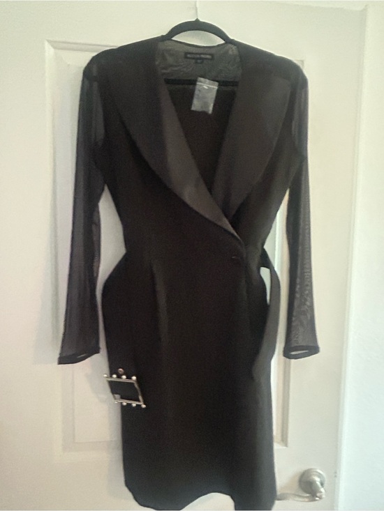 Boston Proper Dresses & Skirts - Boston Proper Black Sheer Mesh sleeve dress size 8